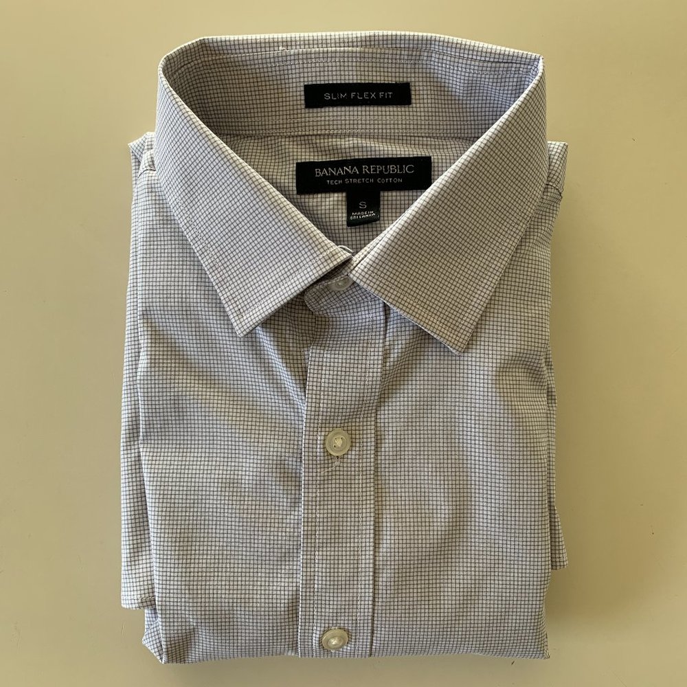 Banana Republic Check Button Down Shirt (Small)